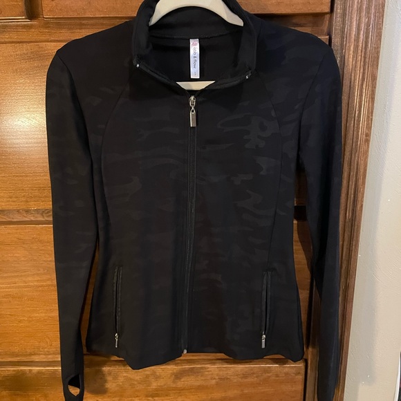 Workout jacket - Picture 3 of 4